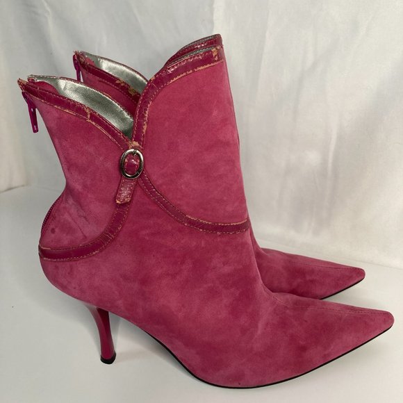 BCBG - Paris Vintage Style Pointed Toe Ankle Boots Size 9 Fuchsia Suede - Picture 4 of 9